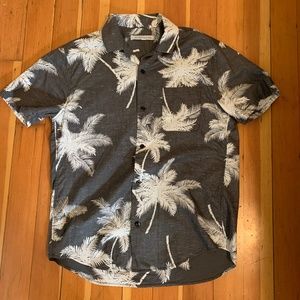 Outerknown Hawaiian shirt button up medium NWOT